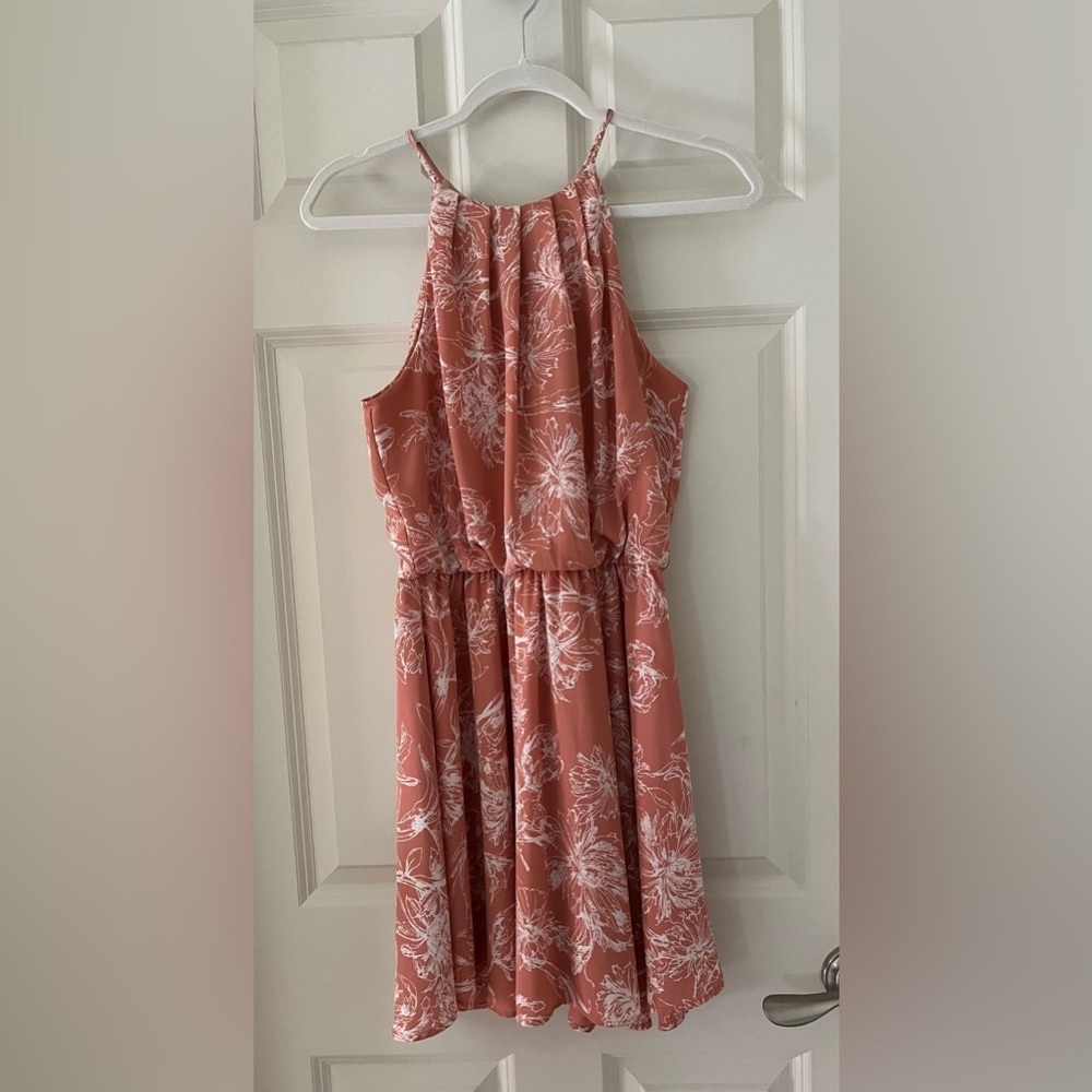 Lush Peach & white Floral Halter Mini Sleeveless Dress with open keyhole back S